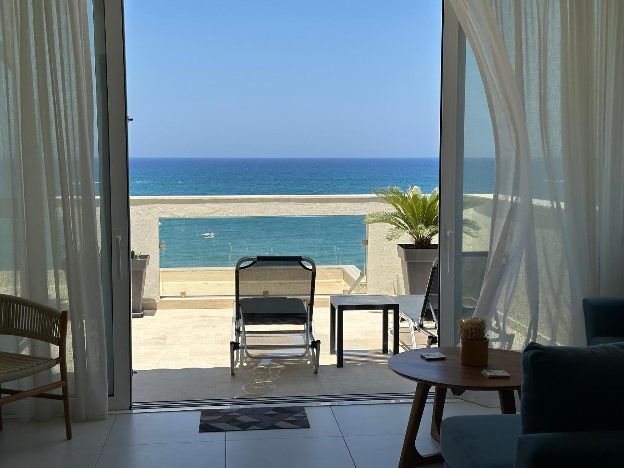 Nathalie'S Beachfront Apartment Rethymno Exterior foto