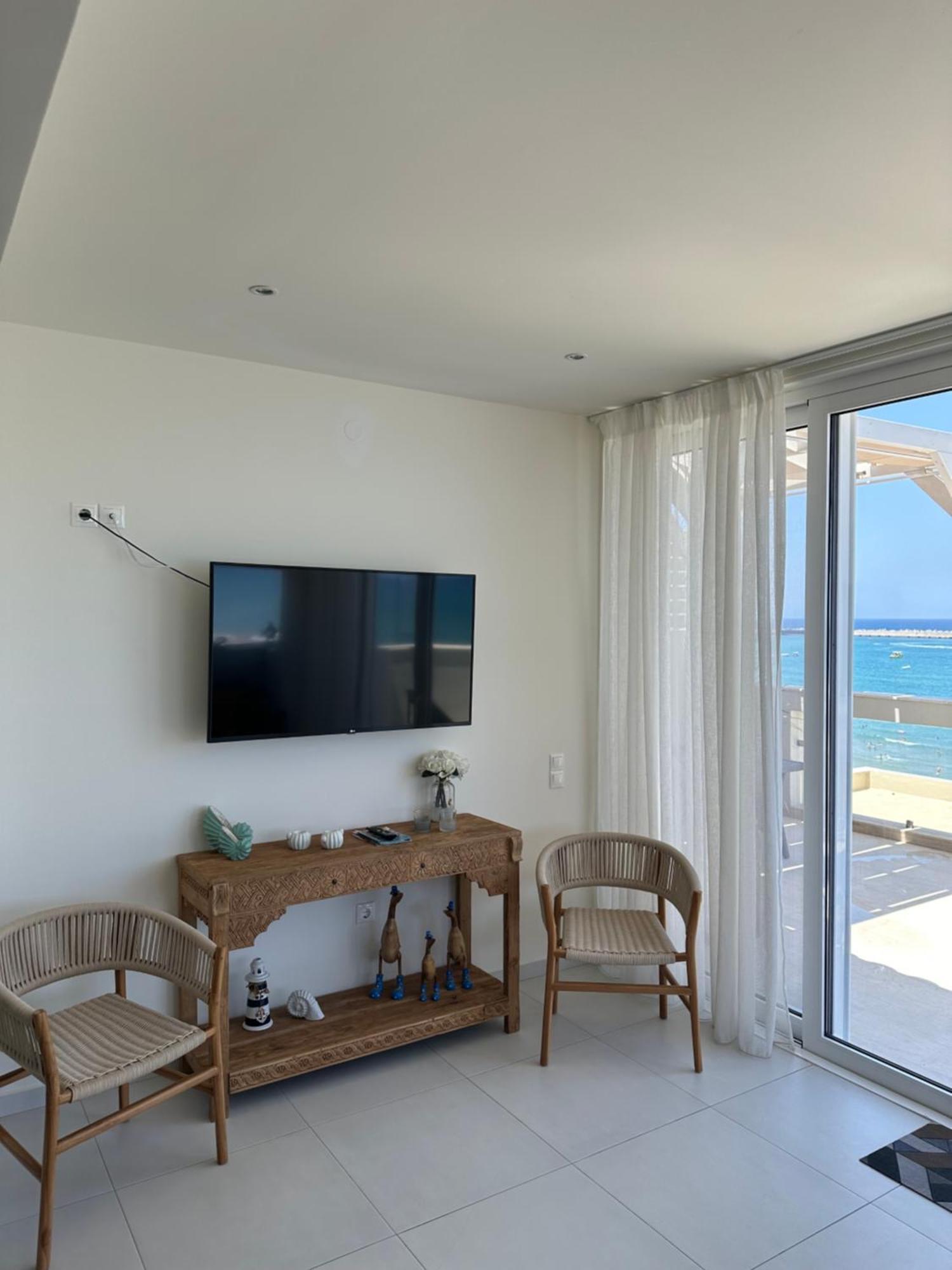 Nathalie'S Beachfront Apartment Rethymno Exterior foto